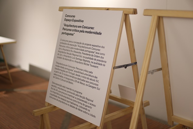 Confer&ecirc;ncia e exposi&ccedil;&atilde;o do concurso Espa&ccedil;o Expositivo Arquitectura em Concurso