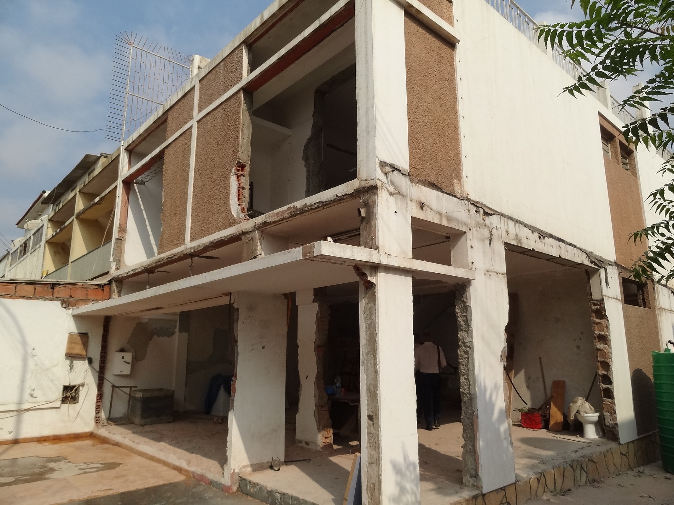 Imagem 1 - RECUPERA&Ccedil;&Atilde;O DE MORADIA _ LUANDA