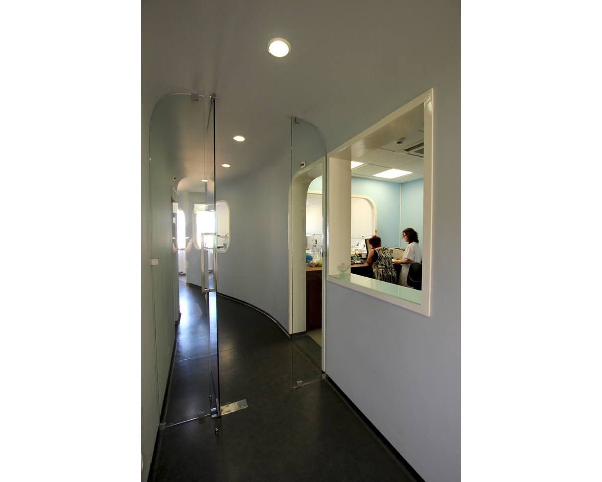 Imagem 1 - Laborat&oacute;rio de Pr&oacute;teses Dent&aacute;rias - Erik.Lab