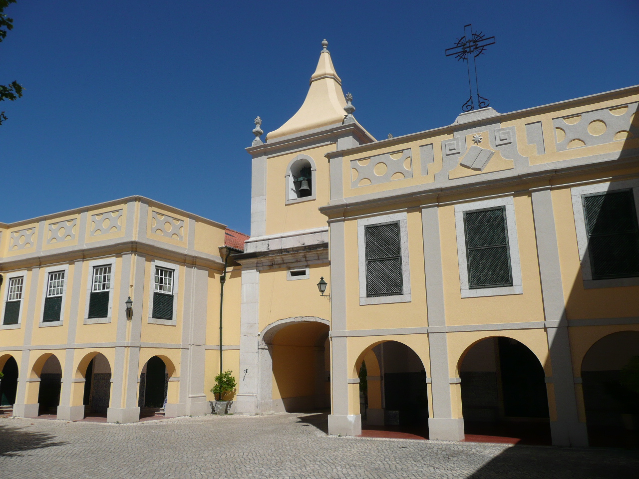 Imagem 0 - Pal&aacute;cio do Ramalh&atilde;o