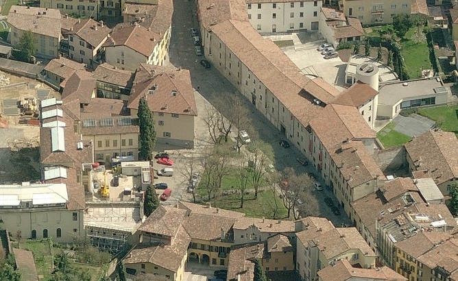 Requalifica&ccedil;&atilde;o da Piazza Carrara em Bergamo