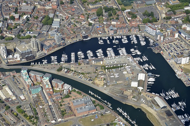 Duas pontes em Ipswich