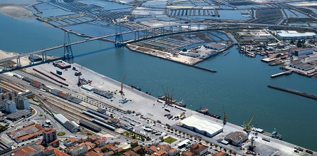 Projecto de Execu&ccedil;&atilde;o de um Edif&iacute;cio no Cais Comercial do Porto da Figueira da Foz