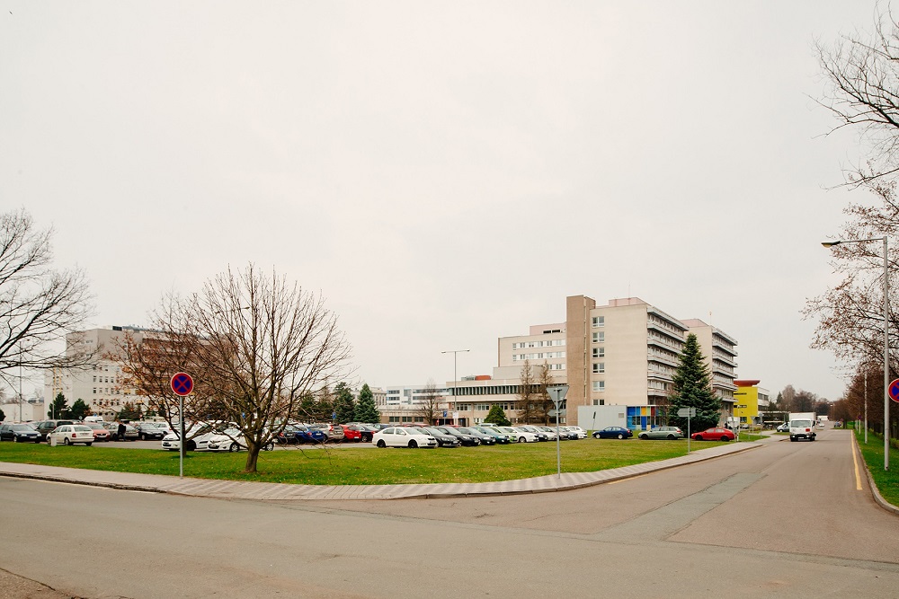 Amplia&ccedil;&atilde;o do hospital universit&aacute;rio de Hradec Kr&aacute;lov&eacute;, Rep&uacute;blica Checa