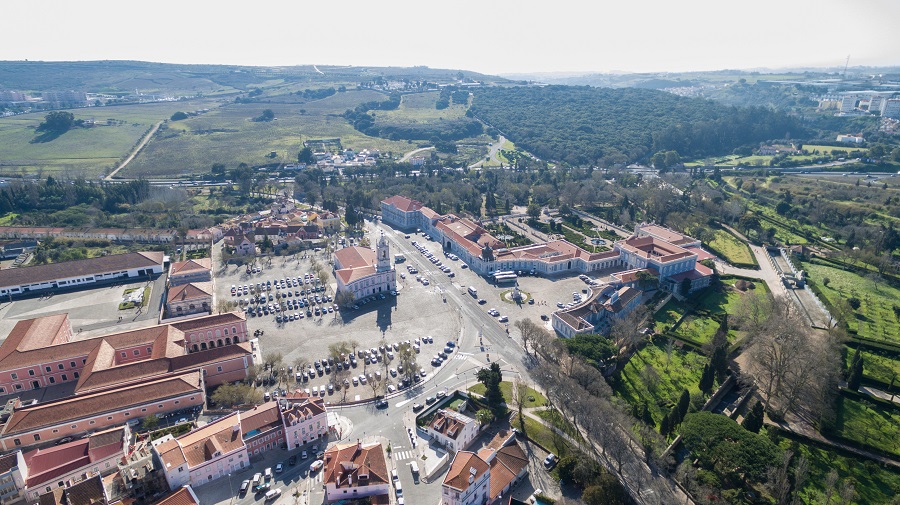 Requalifica&ccedil;&atilde;o do terreiro do Pal&aacute;cio Nacional de Queluz