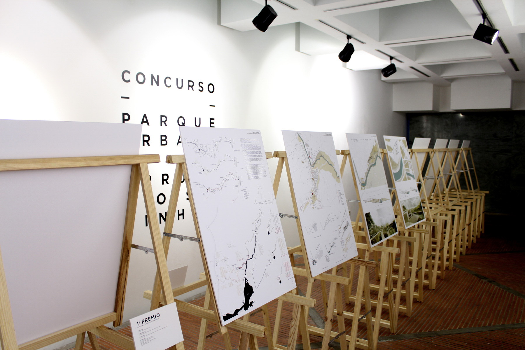 Reuni&otilde;es com autarquias para promover concursos de arquitectura 