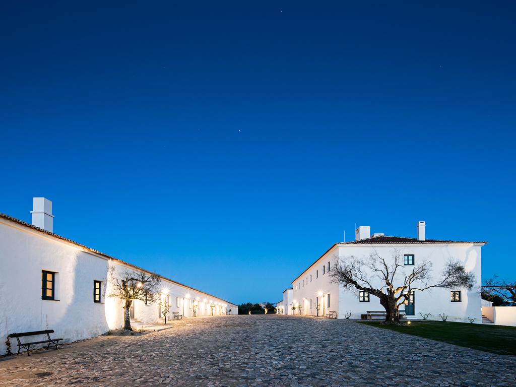 Souto de Moura recebe Le&atilde;o de Ouro da Bienal de Arquitectura de Veneza 2018