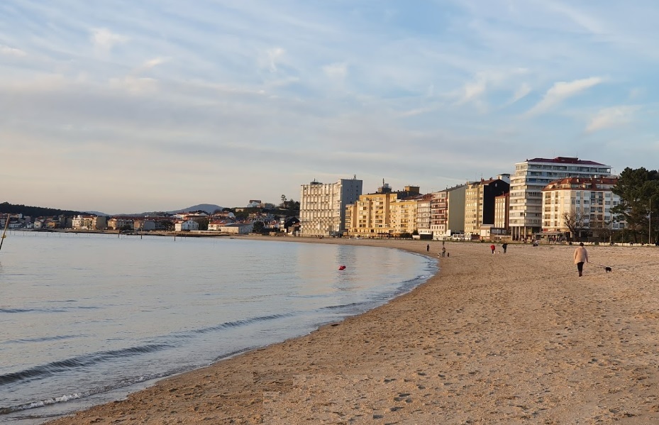 Piscinas descobertas na praia de Concha-Compostela, Espanha