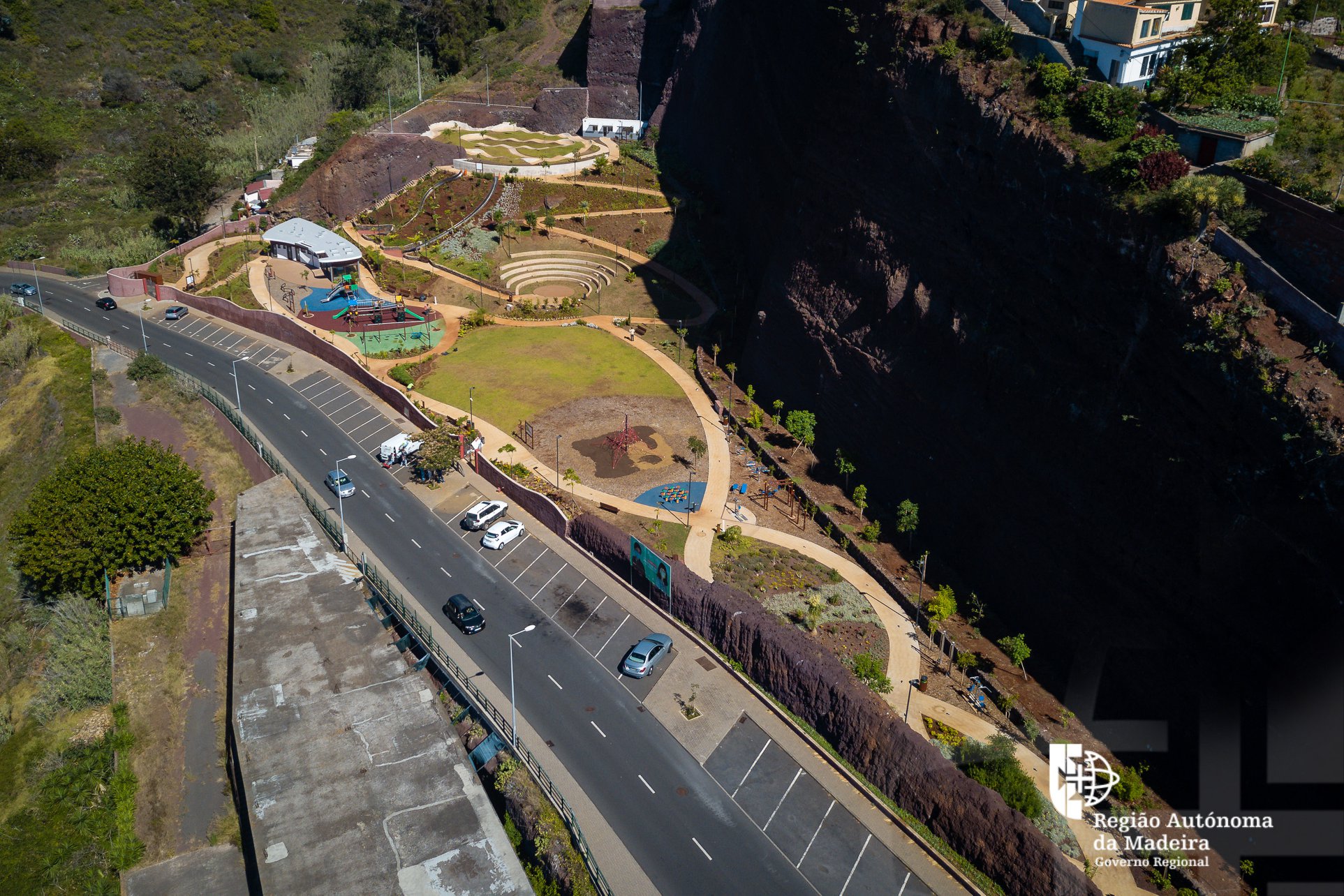 Imagem 0 - Jardins do Garajau